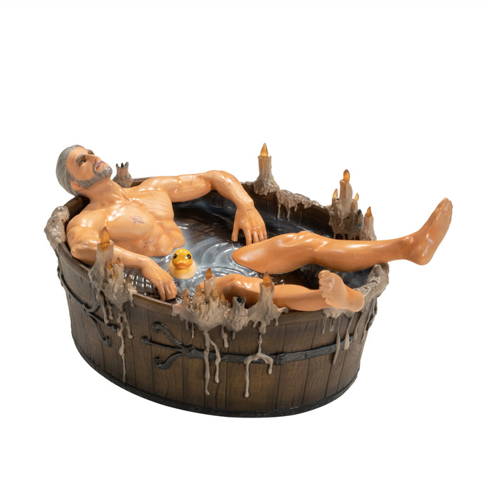 The Witcher Sammelfigur Geralt in der Badewanne