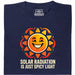 Solar Radiation Is Just Spicy Light - Vista principal Camiseta Azul Marino
