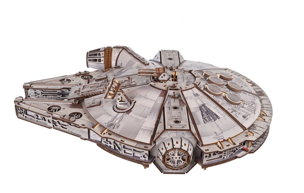 Maquette en bois Star Wars Faucon Millenium