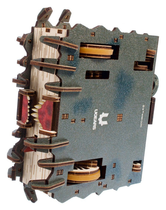 Harry Potter maquette en bois Le Monstrueux Livre des Monstres